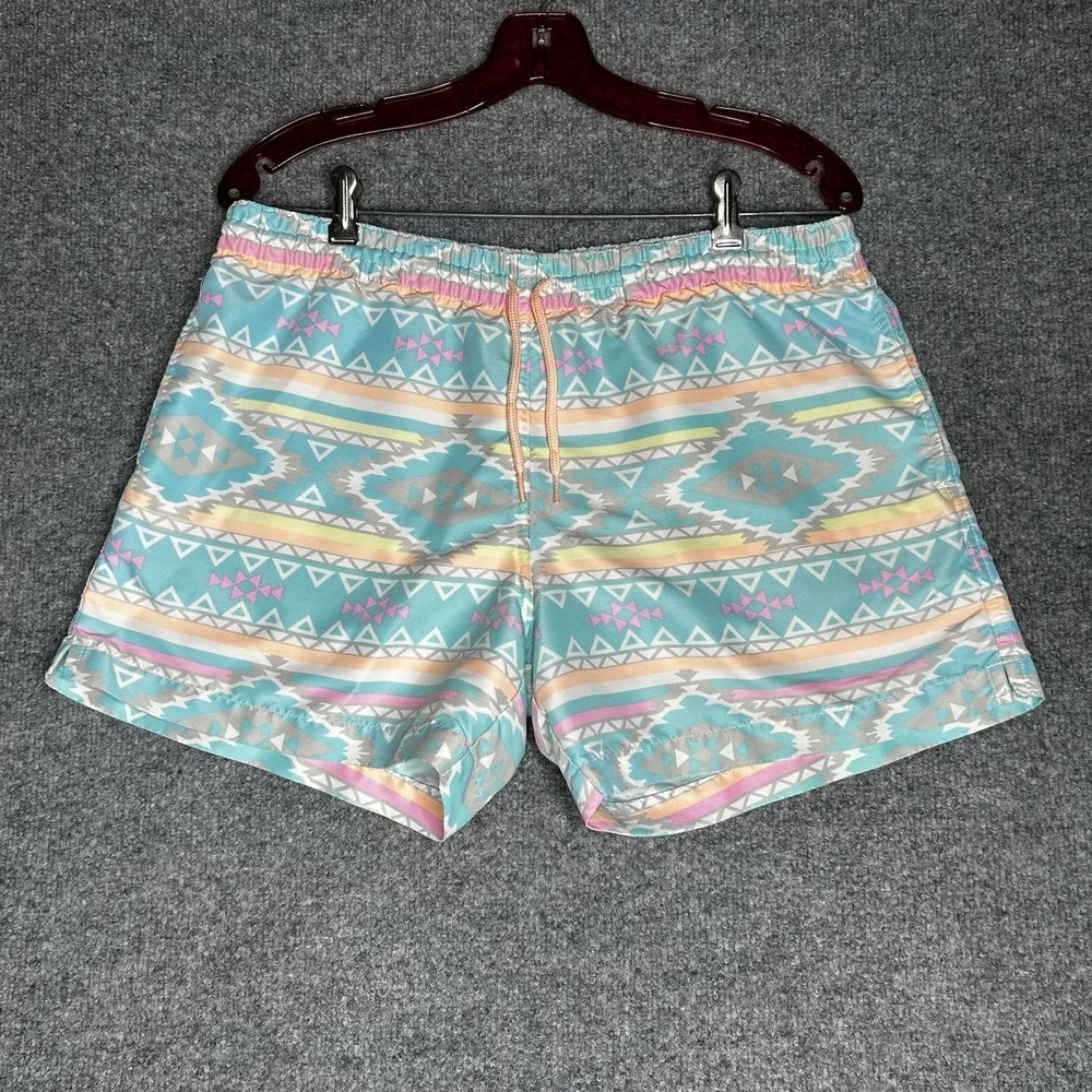 Chubbies Swim Trunks Men Size‎ Medium Beach Geometric Drawstring 5.5 Inch Inseam